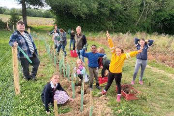 Planting wildlife corridor.jpg